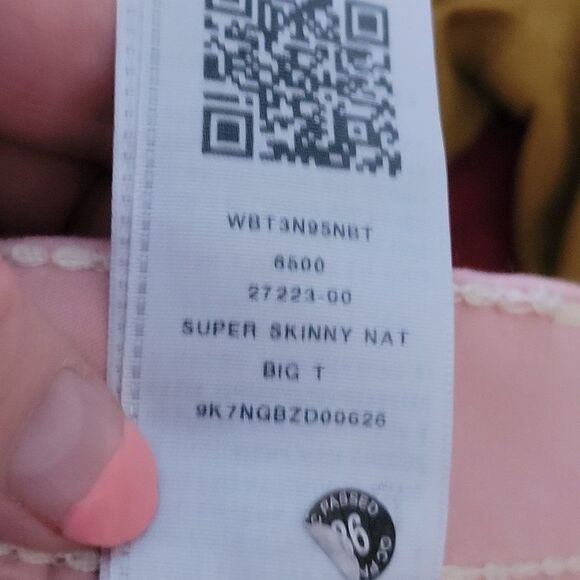 * * TRUE RELIGION DUSTRY ROSE STRETCHY STRAIGHT LEG JEANS - Picture 10 of 10